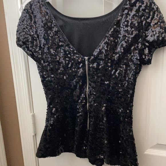 FINAL MARKDOWN Casual couture by green envelope sequin top small - Picture 4 of 6